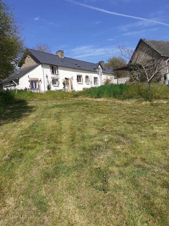 Private Farmhouse For Six In The Countryside Saint-Pierre-sur-Orthe 외부 사진